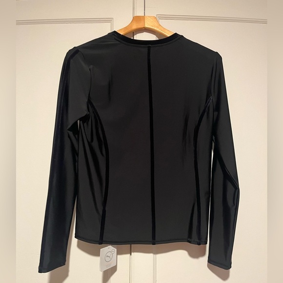 Puma Women’s Velvet Trimmed Performance Top - Picture 3 of 4